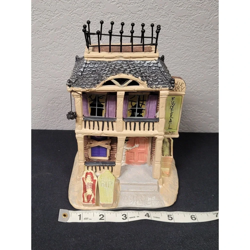 Lighted Crosslight Halloween Howie Berry Funeral Halloween Village House